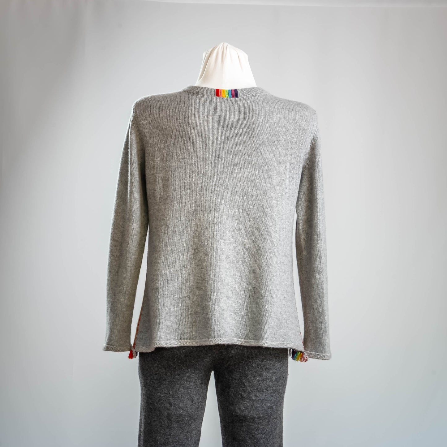 modello pullover arcobaleno