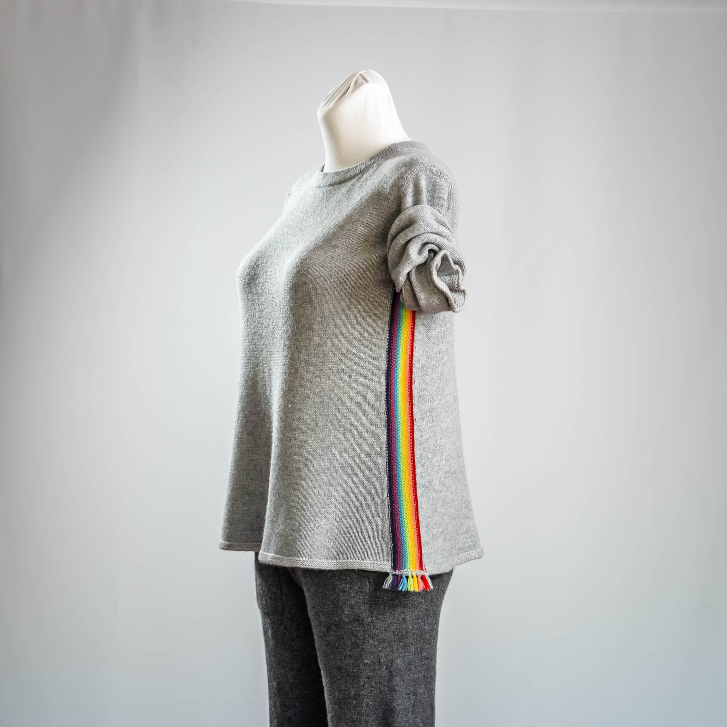 modello pullover arcobaleno